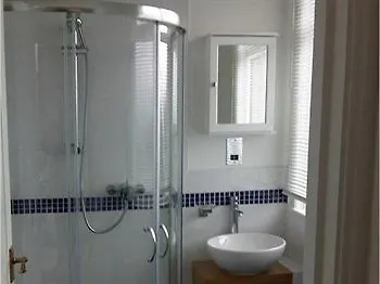 B&B Rescorla Farmhouse 3*